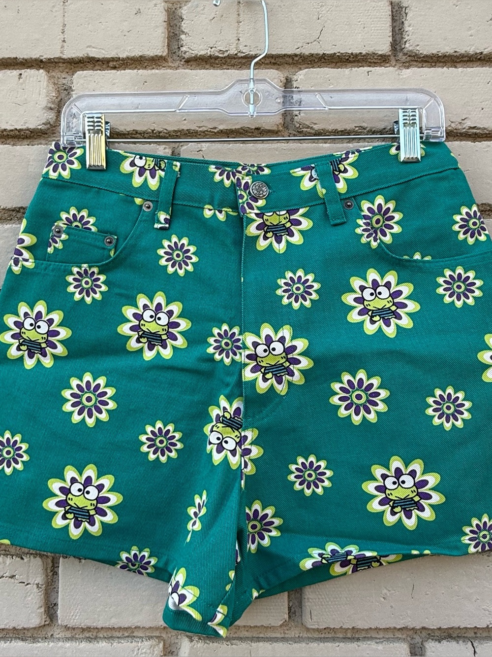 Vintage Sanrio Smiles Jerry Leigh Keroppi Flower Shorts in Green - Size 7